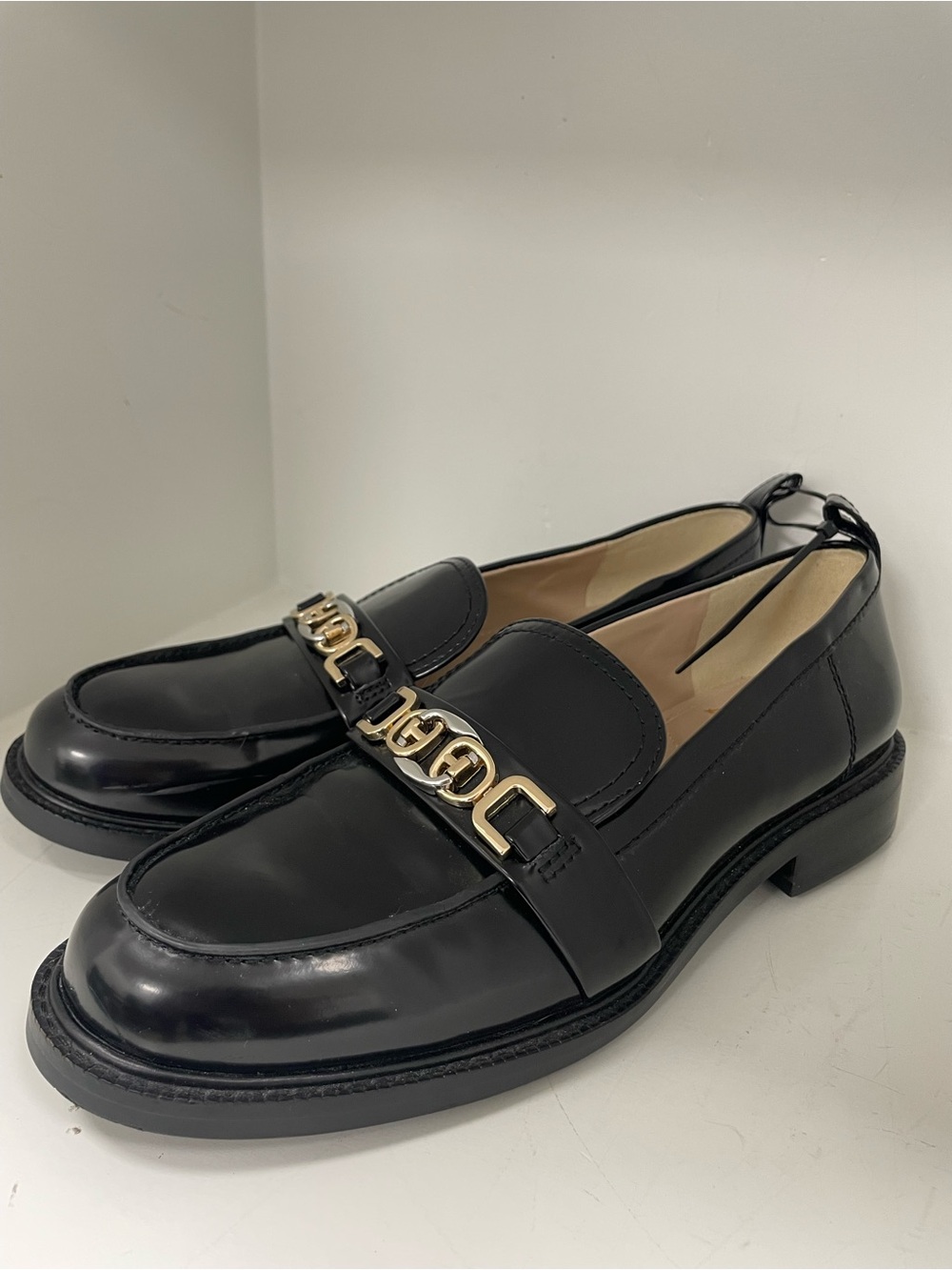 Sam Edelman Black Chain Loafers Women's Sz 8 Luxe Preppy Quiet Luxury EUC